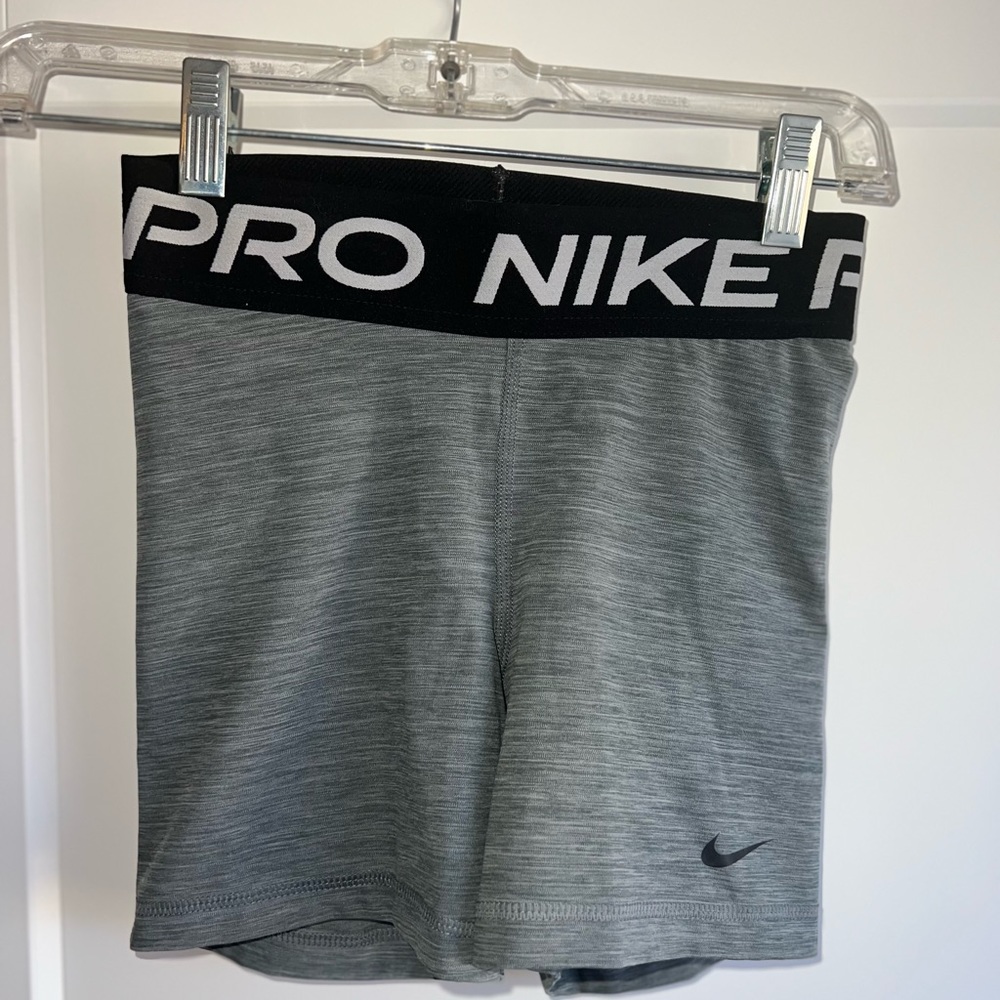 Nike Pro women’s athletic compression workout shorts